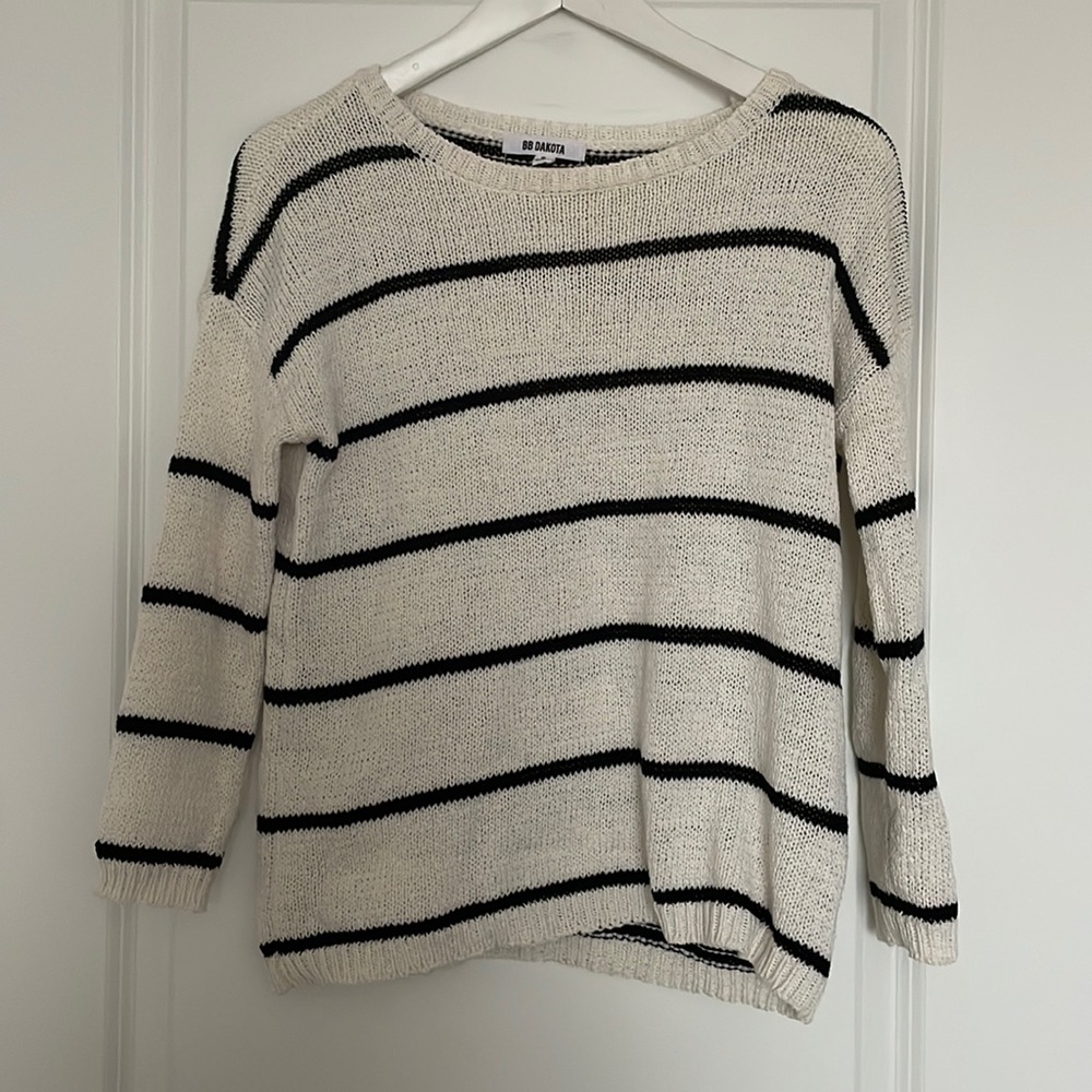 BB Dakota sweater, size S